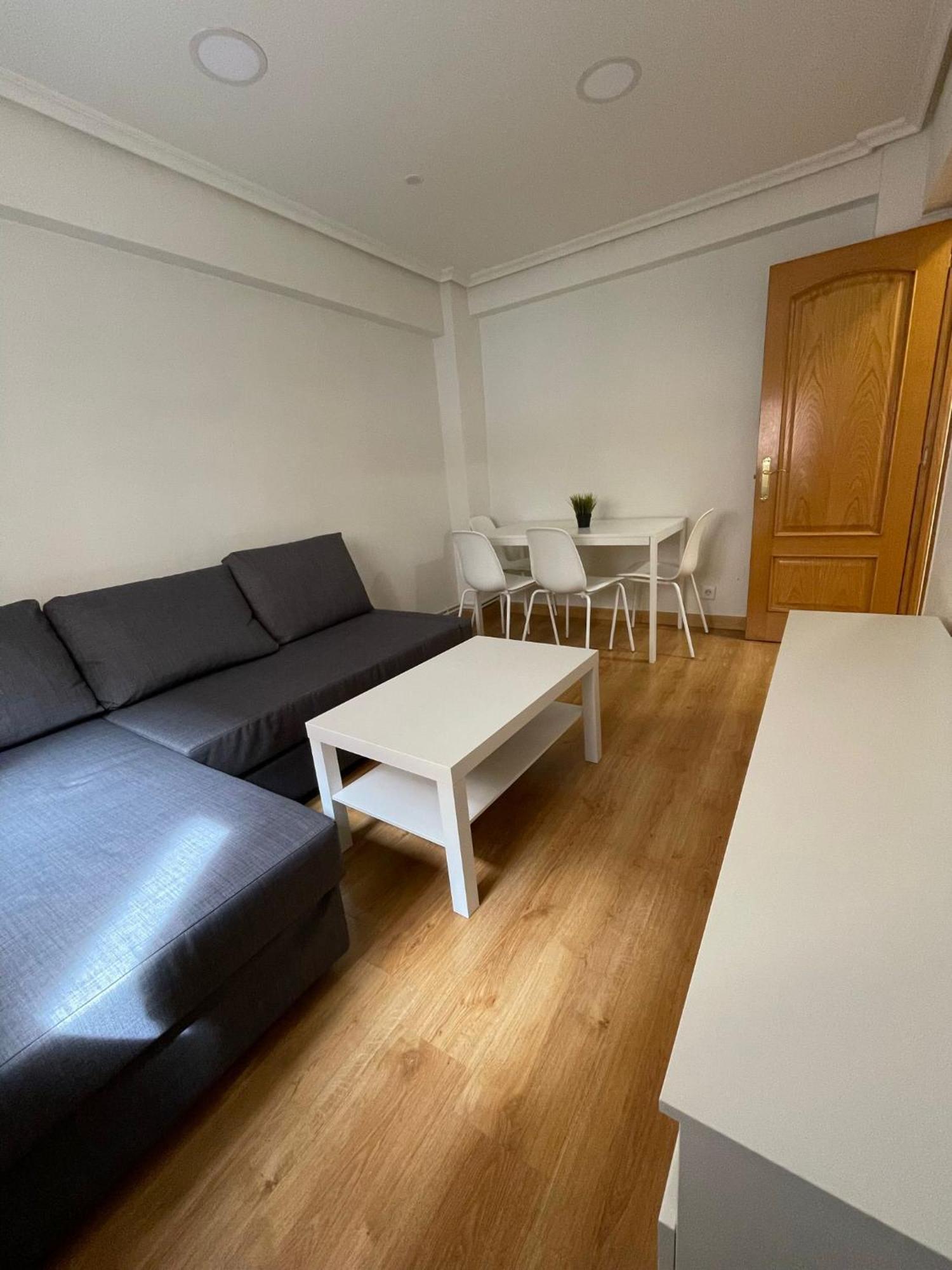 Apartamento En El Centro - Cercano A La Playa Apartment Santander Exterior photo